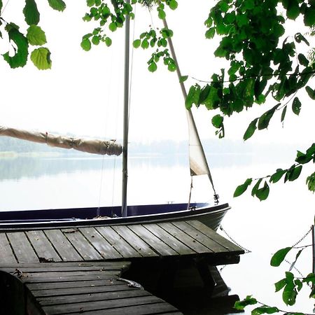 Ferienhaus Am See Perlin Exterior photo